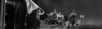 Un show de humor y música que convierte el miedo en diversión