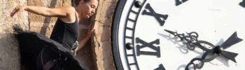 El atrio de Montijo vibró con un espectáculo único de danza vertical, música en directo y pintura en vivo. Cultura, emoción y comunidad en estado puro.
