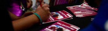 Jóvenes participan en la feria de empleo Talent Day Experience en el Palacio del Vino de Almendralejo