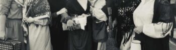 Recreción de desfile de colonos en Valdelacalzada (foto: CEIP Adolfo Díaz Ambrona).